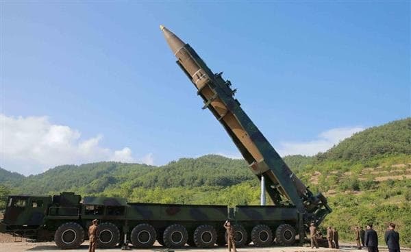 北朝鮮が弾道ミサイルを発射！日本のEEZ内に落下か！今年12発目の発射