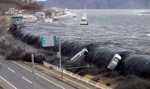 【3.11】東日本大震災から7年 津波と激震の恐怖を忘れない当時の衝撃映像
