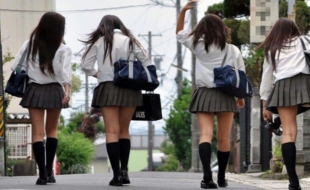 女子中学生と女子高生らが自身のわいせつ画像をフリマアプリで販売し150万円を獲得