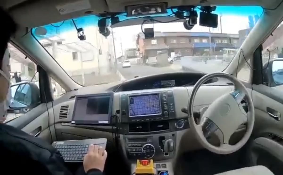 日本国内で5Gを活用した公道での自動運転動画が公開！日本のクソ狭い道路でも動いてる