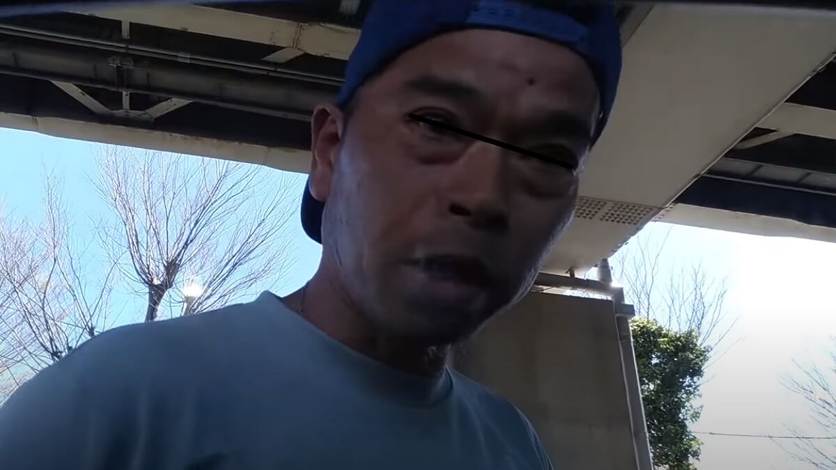 神奈川県茅ヶ崎市でアルファードに乗るDQN過ぎる運転手が執拗にあおり運転や停車時に降りて車を殴る蹴る行為