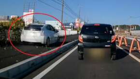 <span class="title">愛知県でプリウスが猛スピードで歩道を爆走！渋滞を回避して前に進むためのミサイル行為か</span>