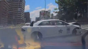 名古屋で外国人運転手が飲酒・信号無視で乗用車に突撃する事故「外人の飲酒運転許さん」